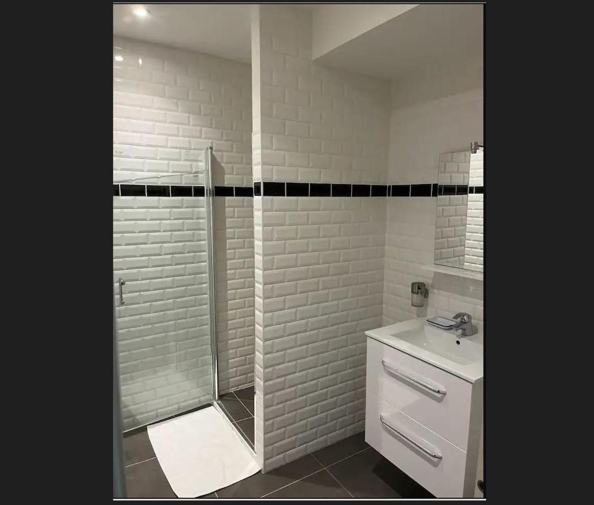 11 - 2 - 2 Sdd - 2 Wc Appartement Parijs